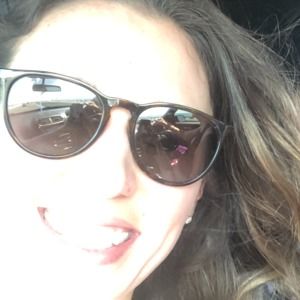 Meet your Posher, Brooke